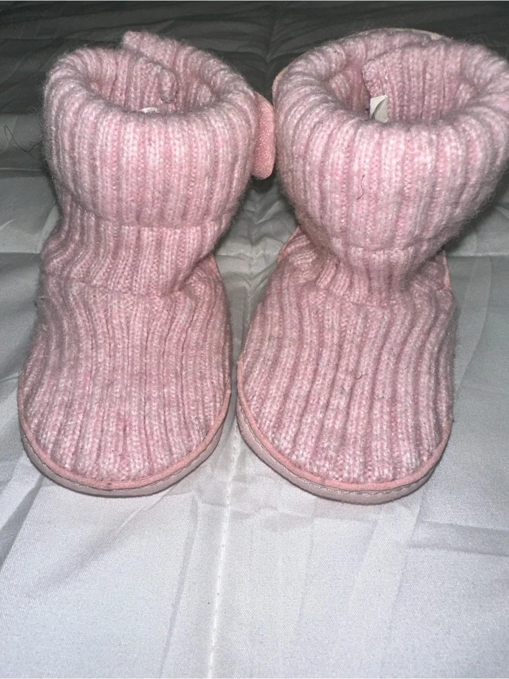 UGG | Baby Skylar Seashell Pink Knit Booties | Size 0/1 (0-6m)
